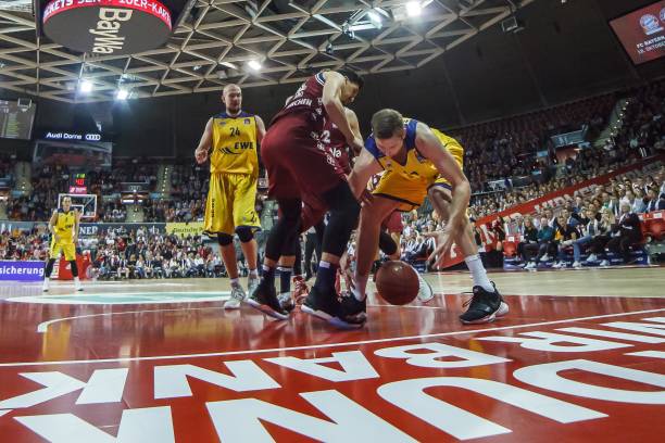 并通过个性 并通过个性